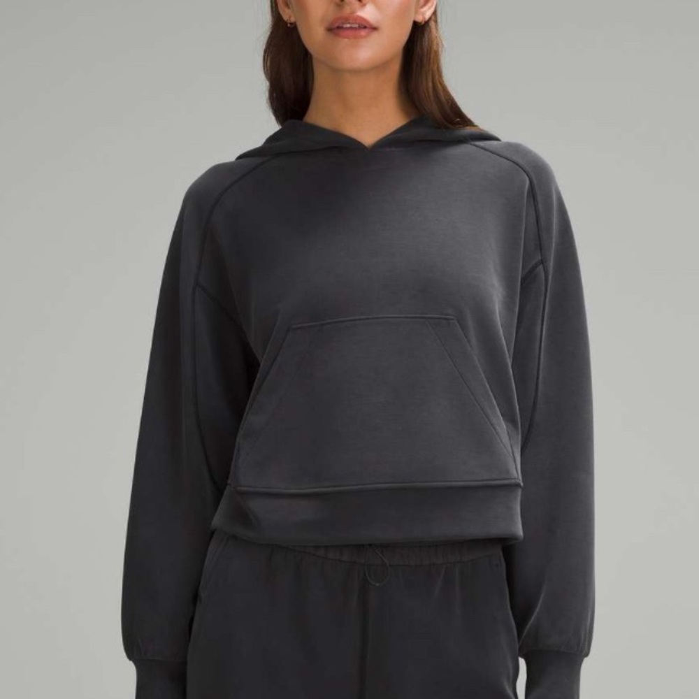 Lululemon Softstreme Hoodie
Black size 4